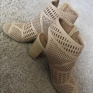 tan wedges